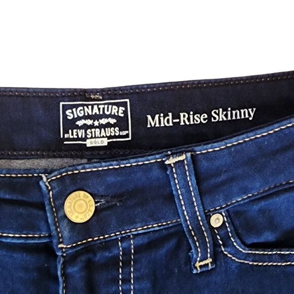Signature by Levi Strauss Mid-Rise Skinny Jeans - Size 6 - Picture 4 of 9